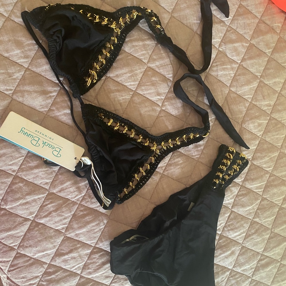 Beach bunny bikini